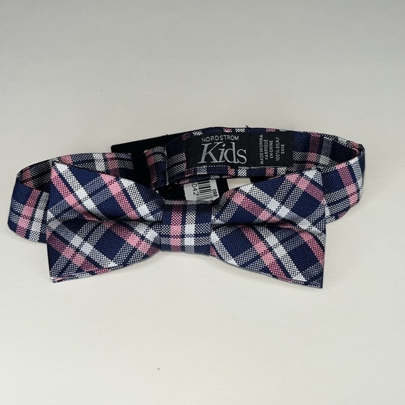 Plaid Nordstrom Kids Bow Tie in 100% Silk - Picture 6 of 7